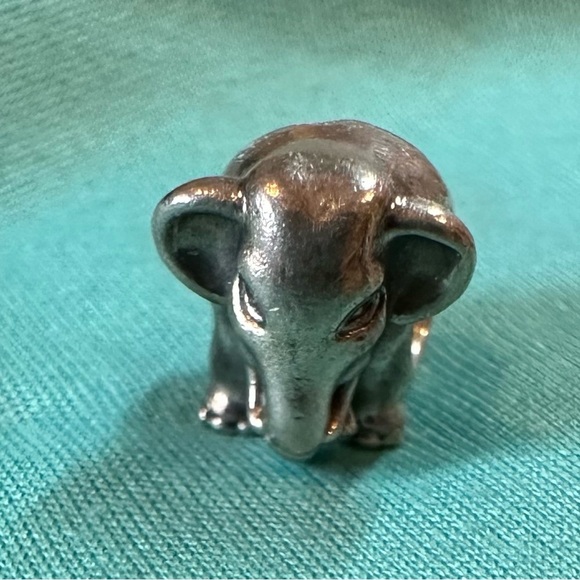 Pandora Silver Elephant Charm - Picture 4 of 7
